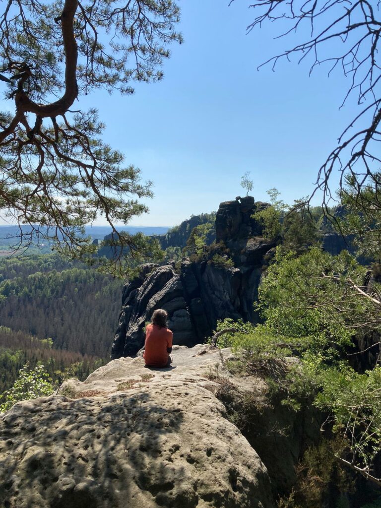 Abenteuer Start in den Felsen